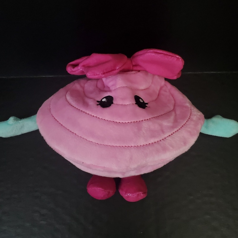 Bark Box "Clamantha" Clam Dog Squeaker Toy Pink Shell